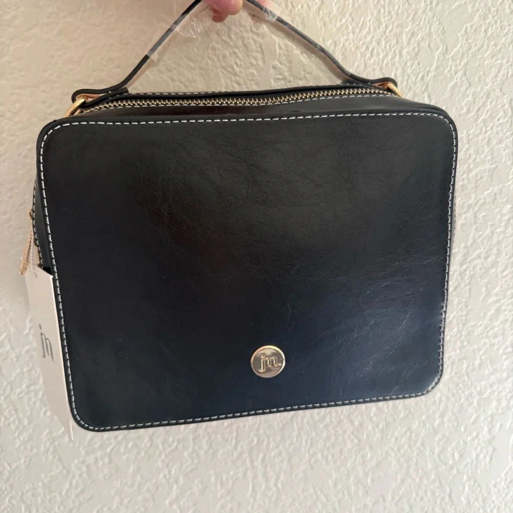 NWT~ Jessica Moore JM-386BLT Black Textured Camera Bag with Crossbody Strap